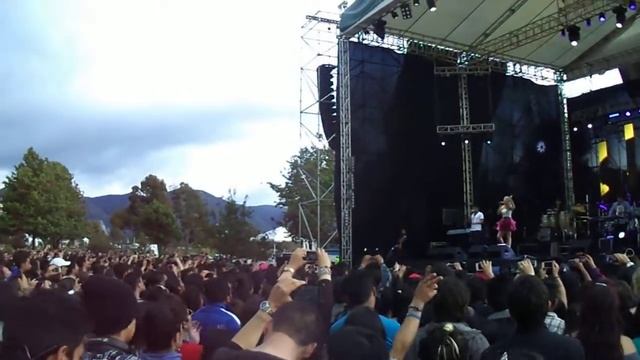 Si te molesta - Mojito Lite - Zona Fantástica - La Mega Movistar Fest 2014 смотреть онлайн