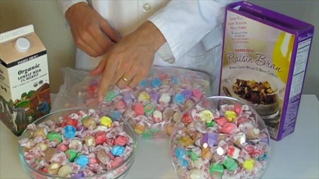 How much is 5 pounds of Salt Water Taffy? - CandyStore.com смотреть онлайн