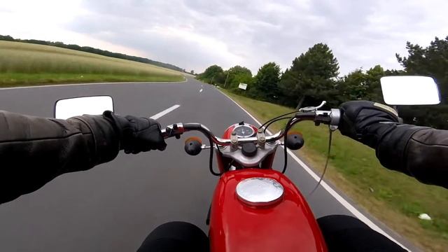 MZ TS 125 afternoon ride out RAW two stroke sound смотреть онлайн