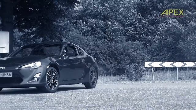 TOYOTA GT86 2.0 D-4S - PROMO смотреть онлайн
