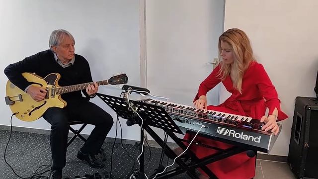 Roland Jupiter X + Korg vintage E.Piano + vintage смотреть онлайн