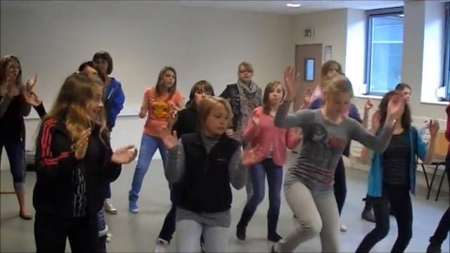 FLASH MOB COLLEGE CLAUDE MONET EZY/S/EURE 2 JUILLET 2012 ( explications ) смотреть онлайн