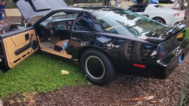 Knight Rider Replica смотреть онлайн