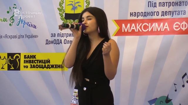 В Краматорске отобрали 15 вокалистов, которые выступят на гала-концерте «Яскраві діти України» смотреть онлайн