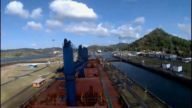 Панамский канал. Февраль 2023. m/v "New London Eagle" смотреть онлайн