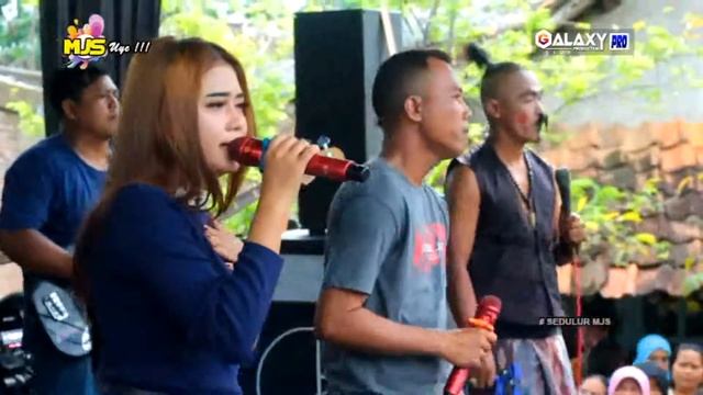 GALA GALA ( LAGU TERPIPULER ) BUROK DANGDUT MJS TERBARU LIVE PAMENGKANG CIREBON | NEW 2022 смотреть онлайн