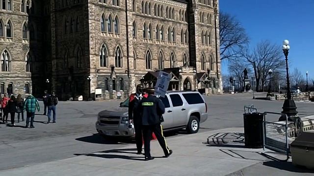 Raise ManBearPig Awareness -- Ottawa, Canada смотреть онлайн