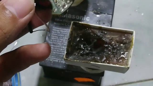 ini dia jawabanya !!! cara melepas komponen smd dengan solder biasa смотреть онлайн