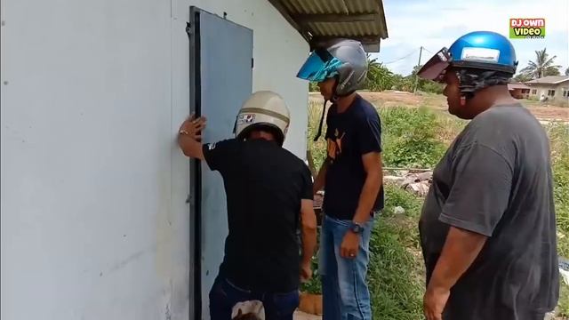 DJ EDD PLASTIK HITAM смотреть онлайн