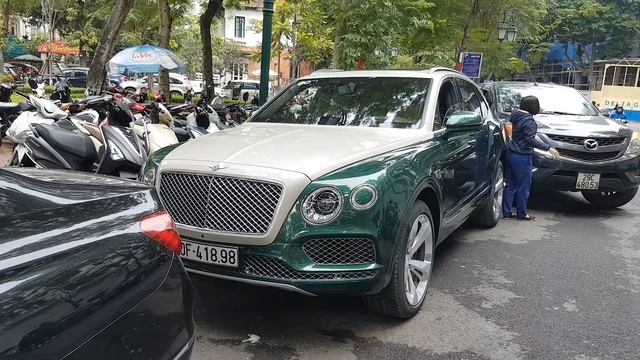 Siêu SUV Bentley Bentayga Mulliner 29 tỷ đồng tại Thánh Địa Siêu xe Hà Nội смотреть онлайн