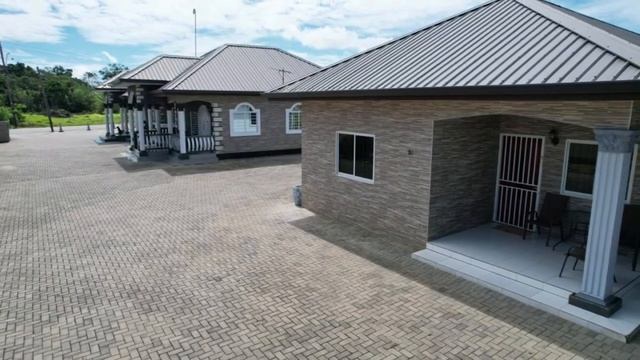 Appartementen te huur, Tout Lui Fautweg, Suriname смотреть онлайн
