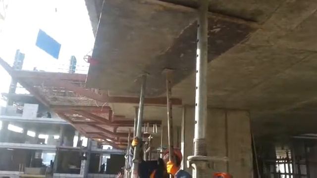 Захват для удержания листовой фанеры ЖК PROMENADE EXPO блок 4D 05 03 2016 смотреть онлайн
