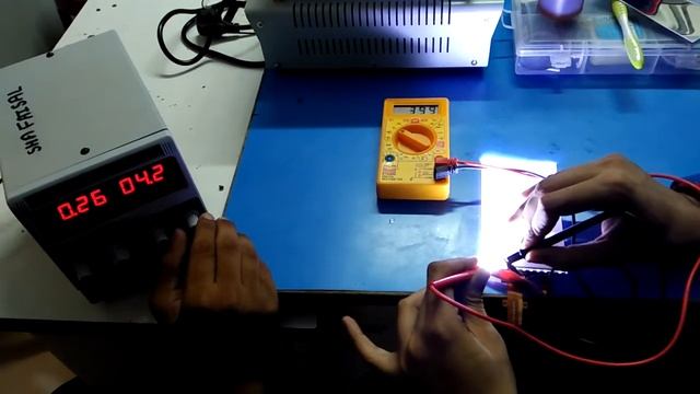 Mobile display internal L.E.D. testing and it's maximum brightness смотреть онлайн
