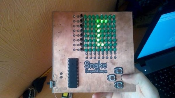 Змейка на микроконтроллере ATMega32