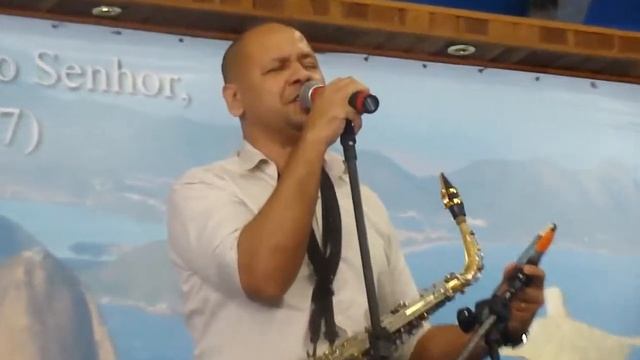 Saxofonista - Angelo Torres / Música: смотреть онлайн