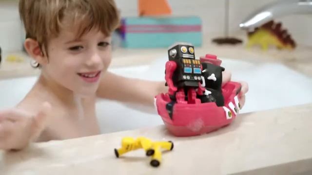 Belle Henry Commercial for Cool School смотреть онлайн