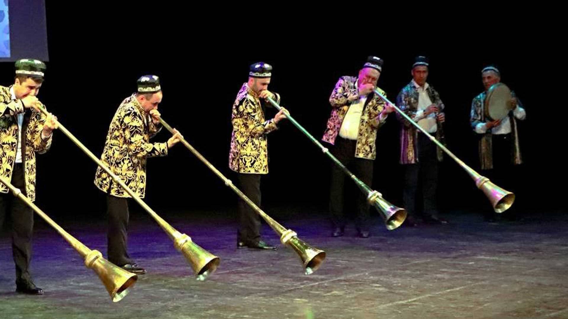 Ансамбль Карнай-сурнай Жавохира на Новый год (живут в Москве, выезжают по России) смотреть онлайн