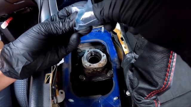 FD RX-7 Build EP. 4: GRacing Super Short Shifter installation смотреть онлайн