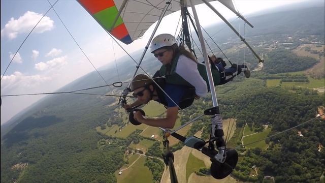 Robin Locke Tandem Hang Gliding at Lookout Mountain Flight Park смотреть онлайн