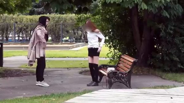 Ради денег раздевались до гола