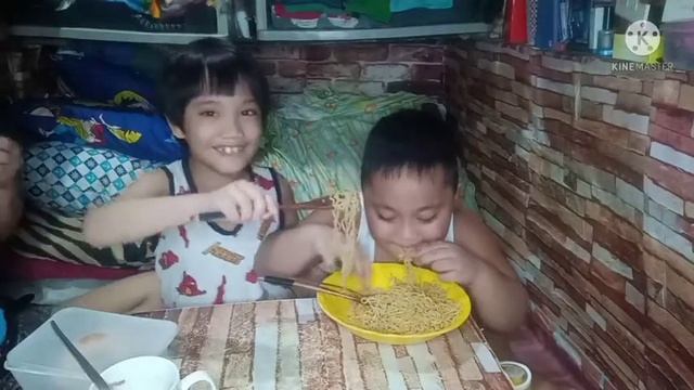 Pancit Canton Mukbang|Airon and Shon смотреть онлайн