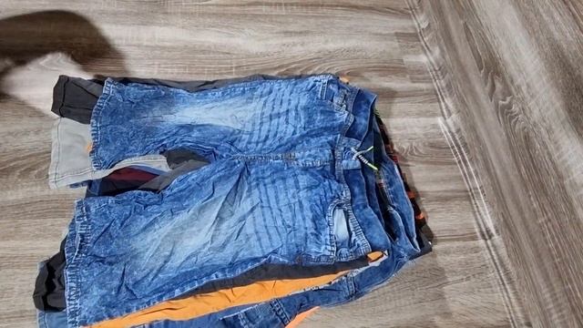 Огляд мішка сортовки "Дитячий шорти" на оптовому складі #секонд-хенд і сток #екстрасток смотреть онлайн