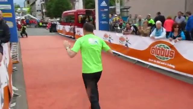 Марафон Германия 27 апреля 2014 года. Игорь на Финише 42 км. смотреть онлайн