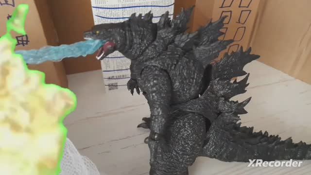 Gadzila vs the Flying Dragon смотреть онлайн