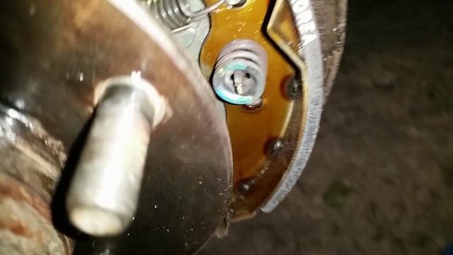 ниссан альмера смена задних колодок. смотреть онлайн