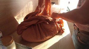 Сухой посол крупного Леща и шука в тряпке в Холодильнике