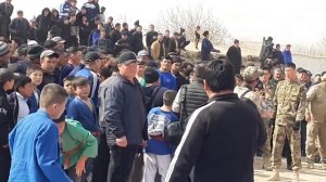 кашкадарё нишон тумани 1 совхозда ,32 кило тошни 80 марта кутарди,аскар полвон,