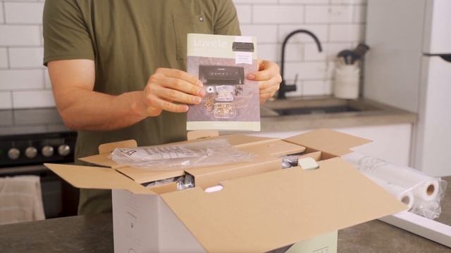 Unboxing the Supreme Plus Vacuum Sealer смотреть онлайн