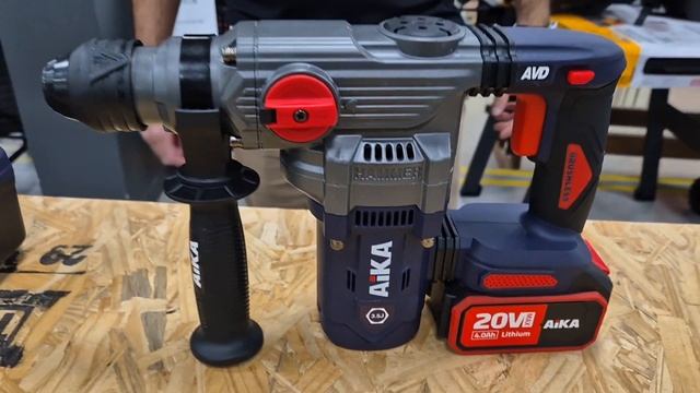 Muitas Novidades Boraaaa Vê.....Super Ingco Aika 20v Brushless смотреть онлайн