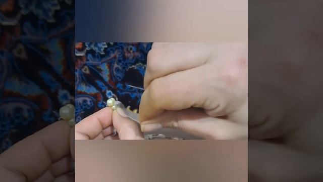 اینم آموزش کامل دوخت مروارید لبه شال البته با صدای پسر قشنگم 🥰🥰😘😘 смотреть онлайн