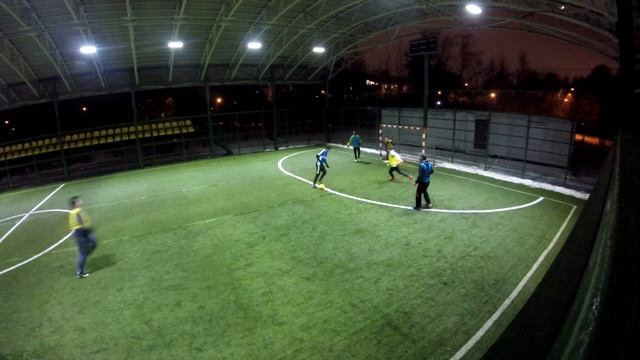 FOOTBIC.RU. Видеообзор 1.12.2015 (Метро Сокольники). Любительский футбол смотреть онлайн