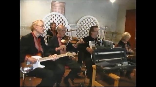 POLKADON'S POLKA OF THE DAY -THE UKRAINIAN OLDTIMERS -BY THE DOOR смотреть онлайн