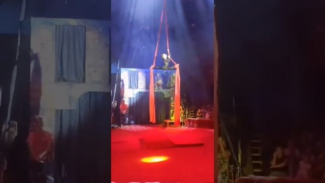 водушная гимнастика -,,Летучая мышь "! смотреть онлайн