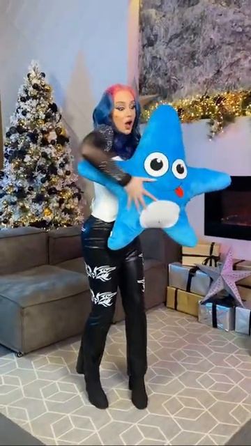 Миа Бойка тикток тренды под дождем морской бой разбитое стекло Олень Алень мальчик Мы не(3) смотреть онлайн