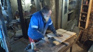 Новейший лайфхак или как склеить мебельный щит без струбцин.