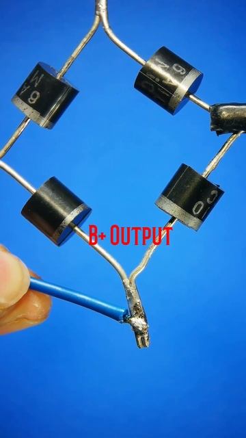 How to make a simple powerfull battery charger circuit at home #shorts смотреть онлайн