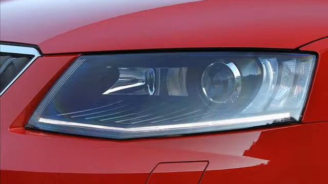 2014 Skoda Octavia Combi смотреть онлайн