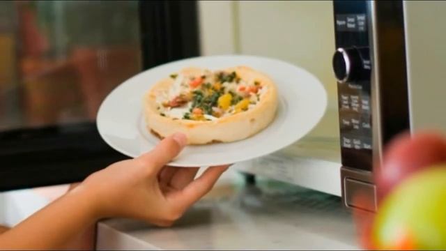 The Real Truth About Microwaves Everyone Ignores смотреть онлайн