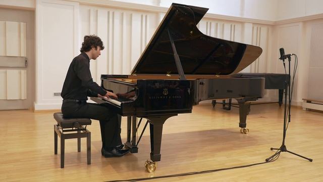 Vladimir Sranko plays Bach/Siloti - Prelude in B minor смотреть онлайн