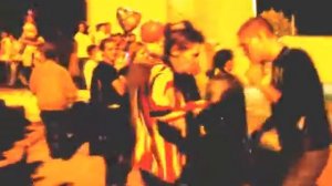 И КАКАЯ Я ТЕБЕ БАБУСЯ ?!!!