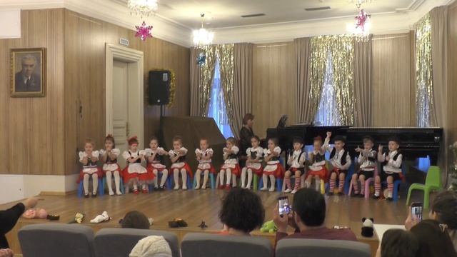 Группа раннего эстетического развития "Щелкунчик", ДМШ им. Р.М. Глиэра (Москва). 2 группа смотреть онлайн