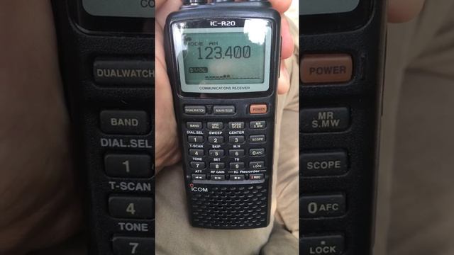 Icom IC-R20 Avia смотреть онлайн
