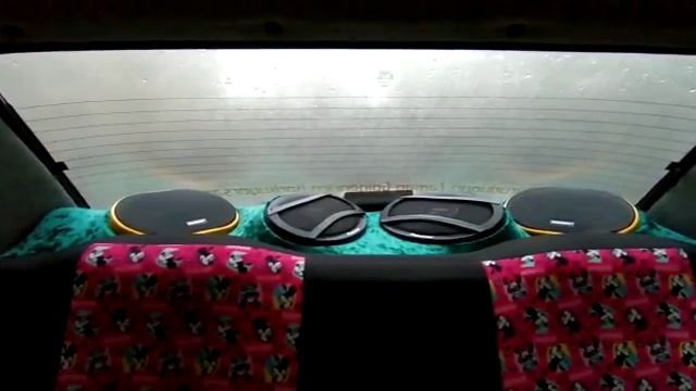 Soundmax Oval Midrange & Pioneer 550 watt Oval & Avalanche 25 cm Sub смотреть онлайн