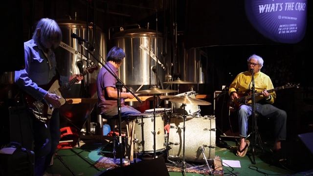 Mike Watt and the Missingmen at The Crac Brewery 4/6/2024 смотреть онлайн