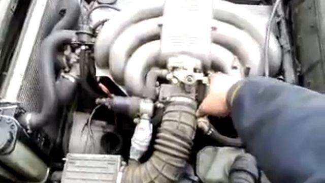 BMW E30 M20b25 start up! смотреть онлайн