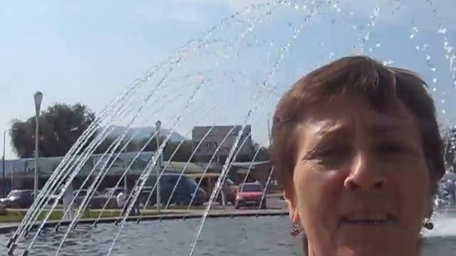 MVI 2085 "У ФОНТАНА" смотреть онлайн